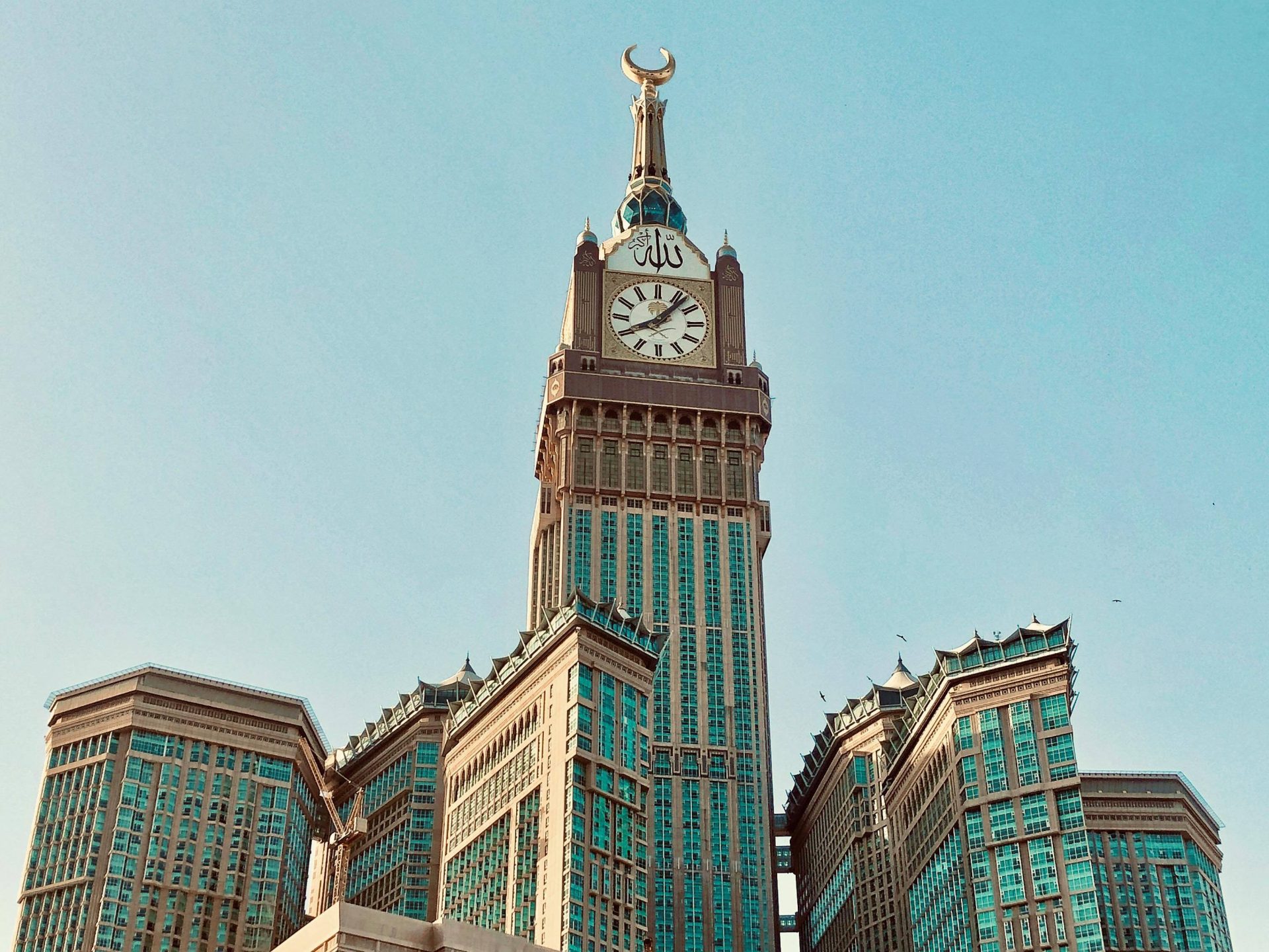 Saudi Arabia opens Makkah and Madinah real estate investments to foreigners through listed companies